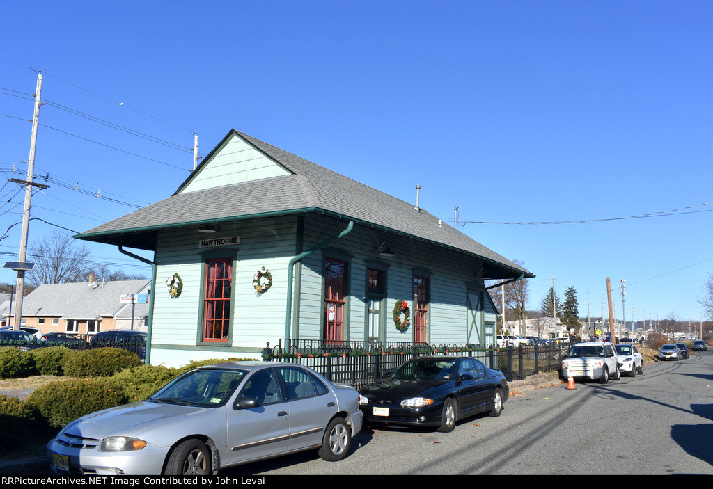 Side view of the Restored Susie Q Hawthorne Station from Royal Ave